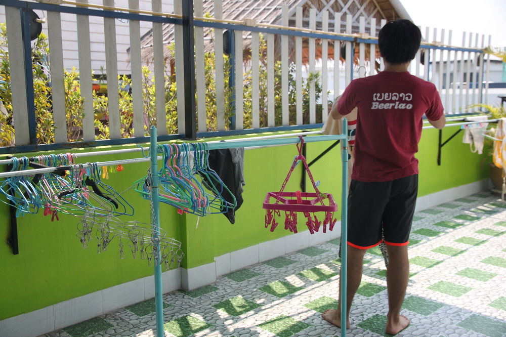 I-Smile & U2 Hostel Chiang Mai Extérieur photo