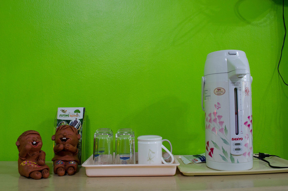 I-Smile & U2 Hostel Chiang Mai Extérieur photo